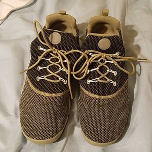 Olive green Nike Prestos